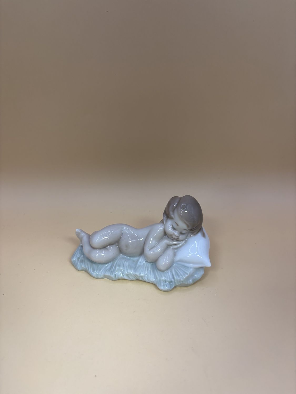 Figurine. Spain. Lladro. #4670 Baby Jesus