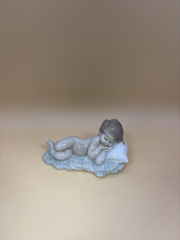 Figurine. Spain. Lladro. #4670 Baby Jesus