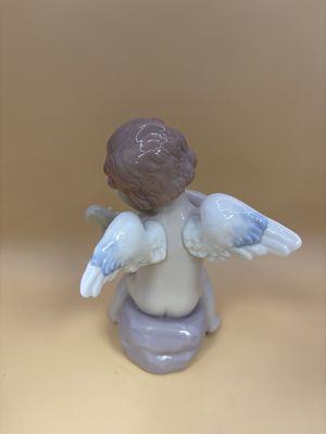 Figurine. Spain. Lladro. #6628 Adiago (Angel with Harp)