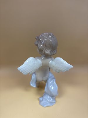 Figurine. Spain. Lladro. #6772 Heaven's Harvest (Angel with Flowers Basket)