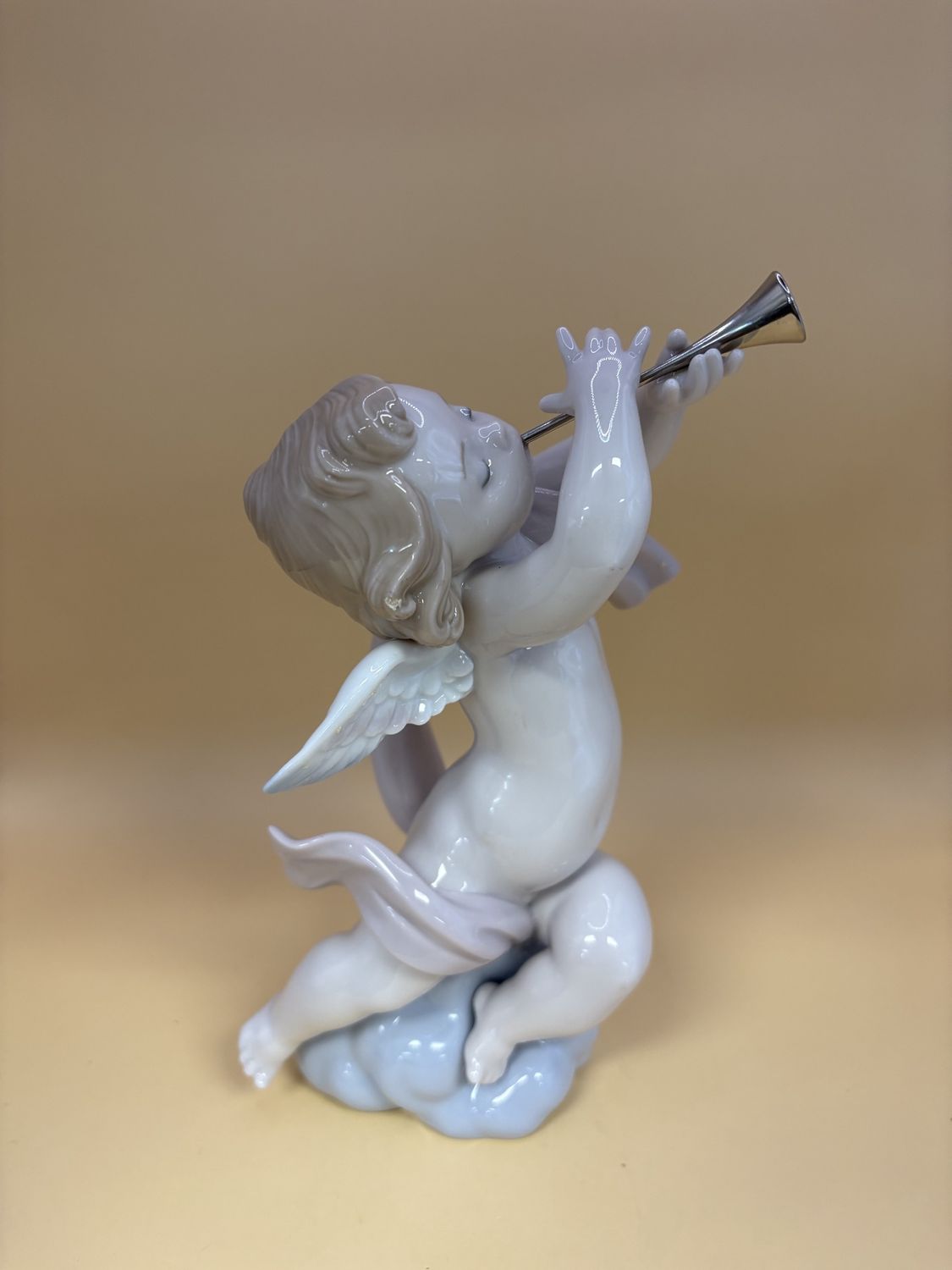 Figurine. Spain. Lladro. #6837 Angelic Serenade (Angel with Trumpet)