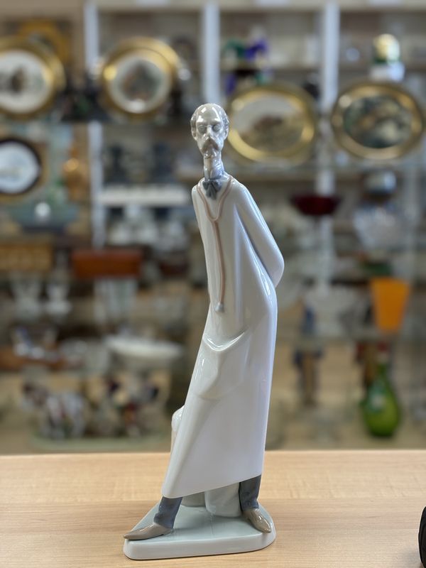 Figurine. Spain. Lladro. Male Physician. 14.25&quot;H