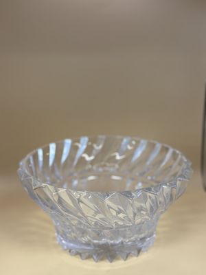 Crystal. France. Mikasa. Bowl. Rainier (circa 1998-2003). Swirl Design. 9"W