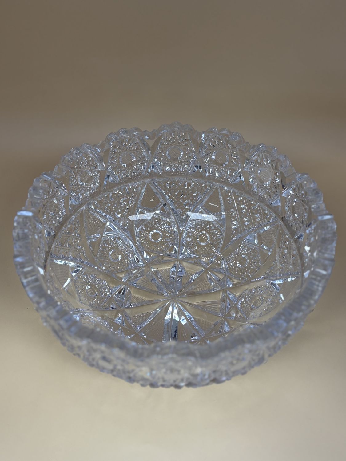 Crystal. USA. Bowl. Sawtooth Edge. American Brilliant. 8&quot;W