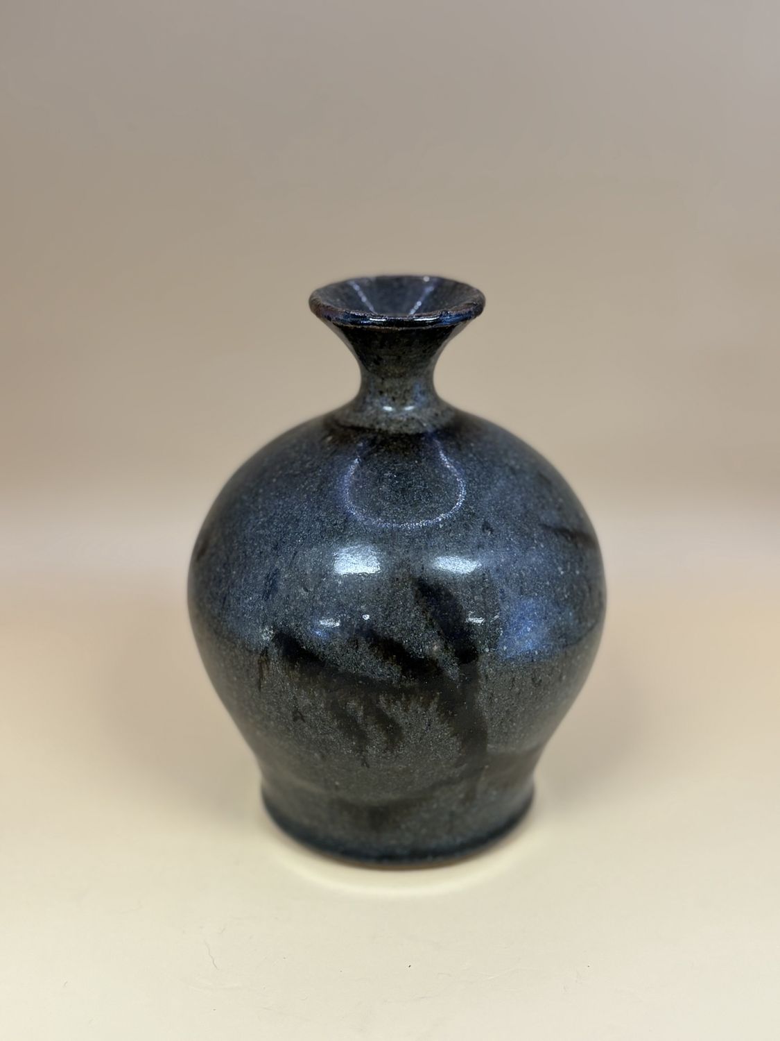 Pottery. Vase. Dark Grey. Round with Narrow Opening. 4.25&quot;W x 5.5&quot;H