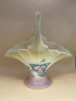 Pottery. USA. Hull. Yellow/pink Wild Flower W-16 handled basket. 10.5"W