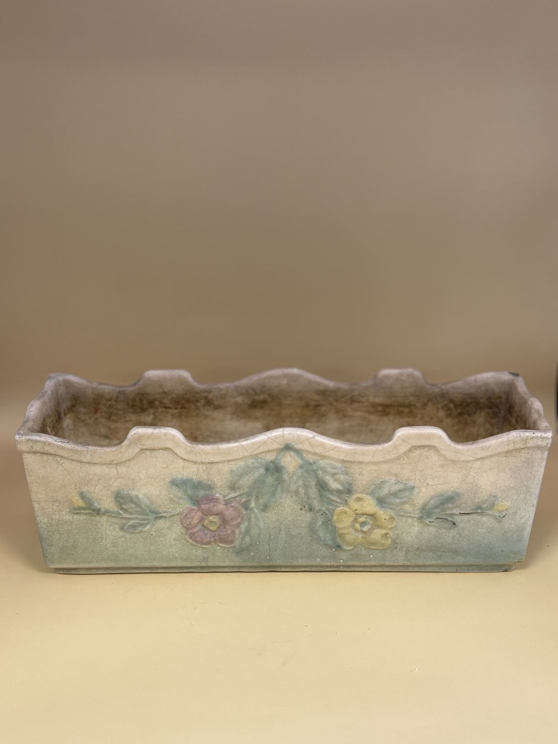 Pottery. USA. Hull. Planter. Pink &amp; Yellow Flowers. 11&quot;W