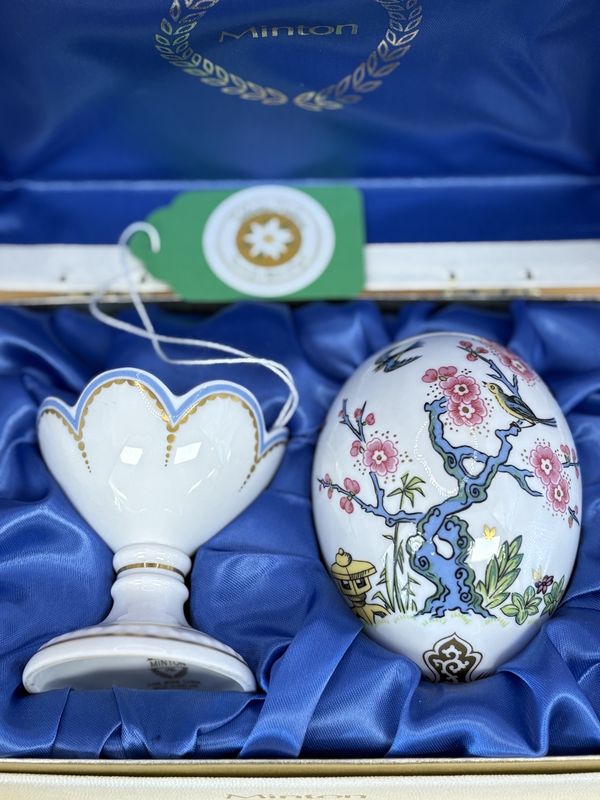 Porcelain. England. Minton. Ltd Ed Decorative Egg in Holder. "The Emperor's Garden". White w/Light Blue Trim. Original Box w/Blue Satin Lining. 5.5"H