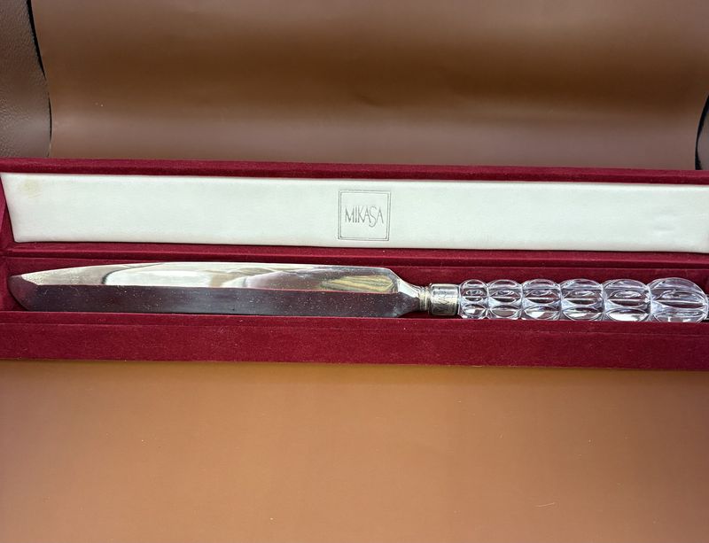 Flatware. Austria. Mikasa. Cake Knife w/Crystal Handle. Vintage.  11&quot;L