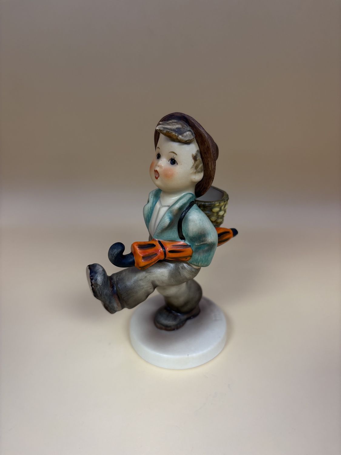 Figurine. Germany. Hummel. #79 &quot;Globe Trotter&quot;. TMK 5 (1972-1979).  5.13&quot;H