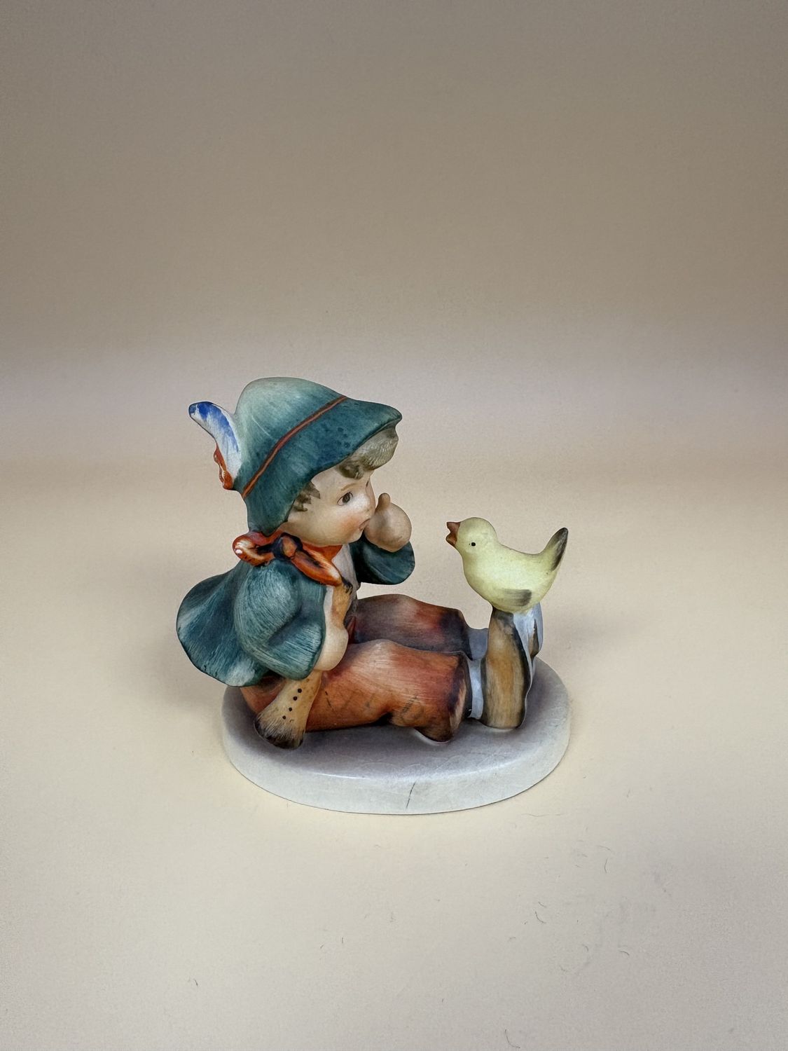 Figurine. Germany. Hummel. #63 &quot;Singing Lesson&quot; TMK 3SS (1960-1972). 3&quot;H