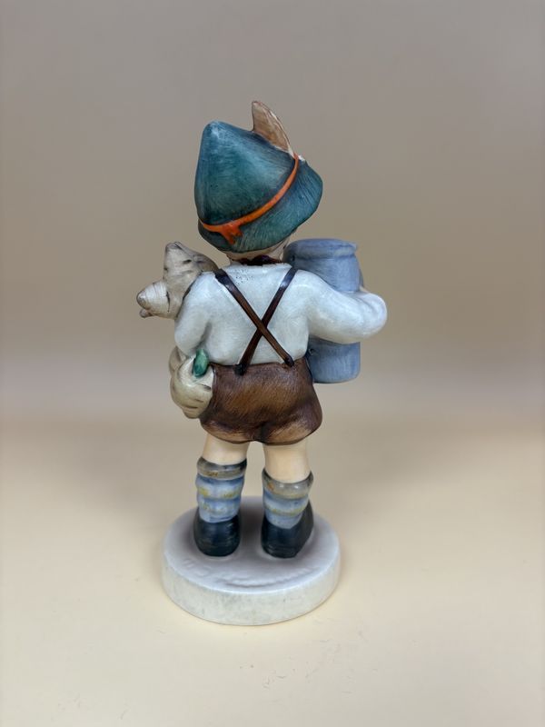Figurine. Germany. Hummel. #87 "For Father". TMK 3SS (1960-1972) 5.75"H