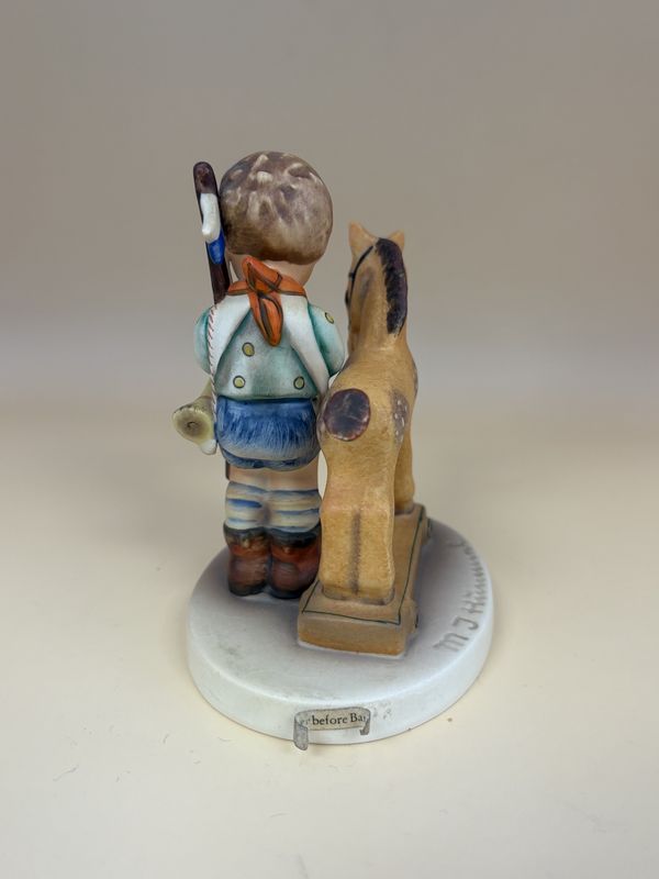 Figurine. Germany. Hummel. #20 "Prayer Before Battle". TMK 5 (1972-1979). 4.25"H