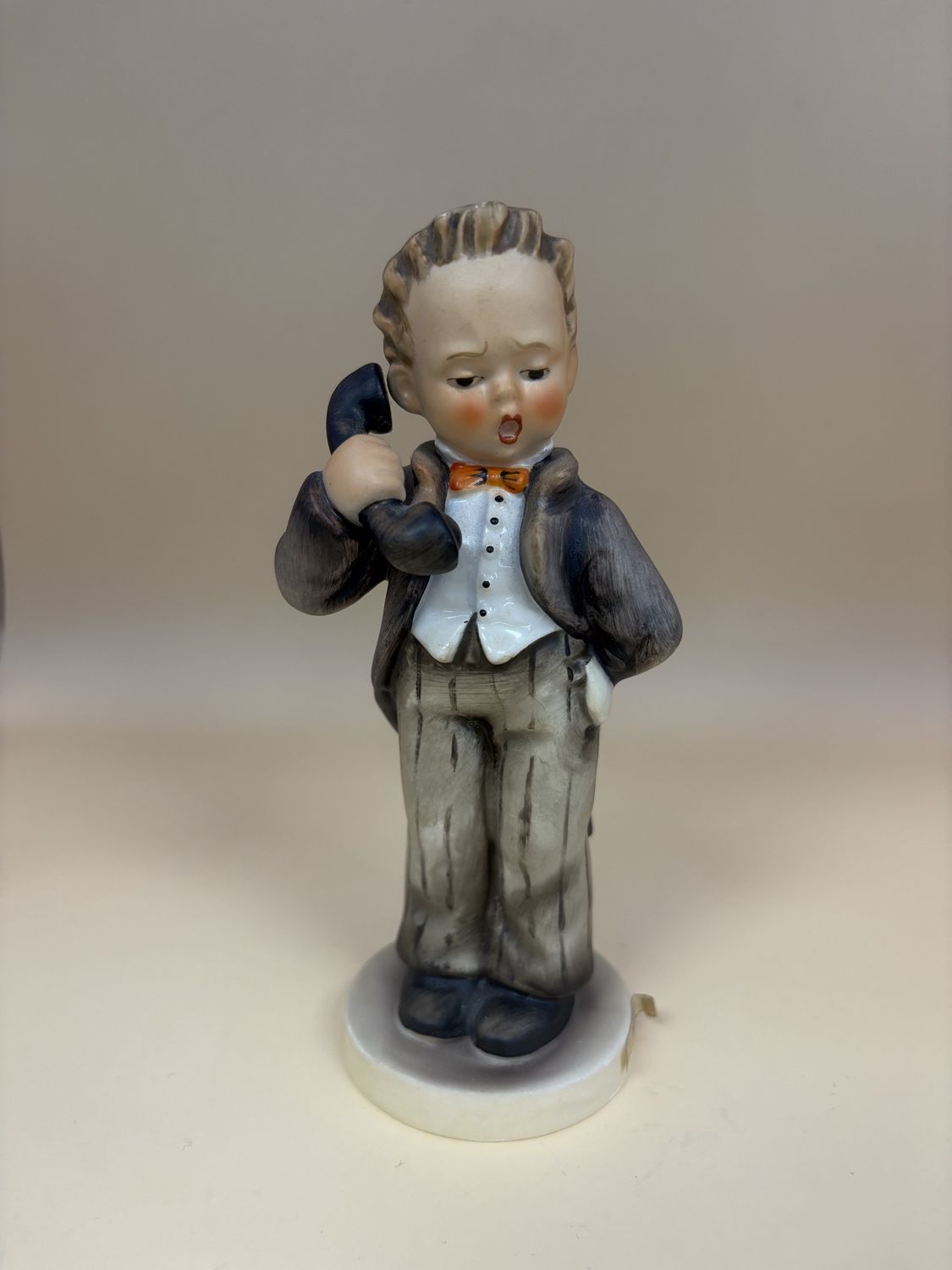 Figurine. German. Hummel. #24/0 &quot;Hello&quot;. TMK 3SS (1960-1972). 6&quot;H