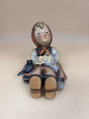 Figurine. German. Hummel. #69 "Pastime". TMK 2 (1950-1959). 3.5"H