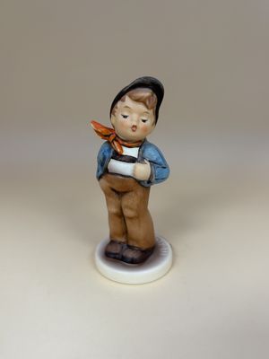 Figurine. German. Hummel. #560 "Lucky Fellow". TMK 7 (1991-2000). 3.5"H