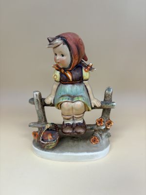 Figurine. Germany. Hummel. #112/1 "Just Resting". TMK 2 (1950-1959). 5"H