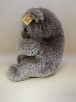 Plush. West Germany. Steiff. Bear. Light Brown, Sitting Upright. 7"H