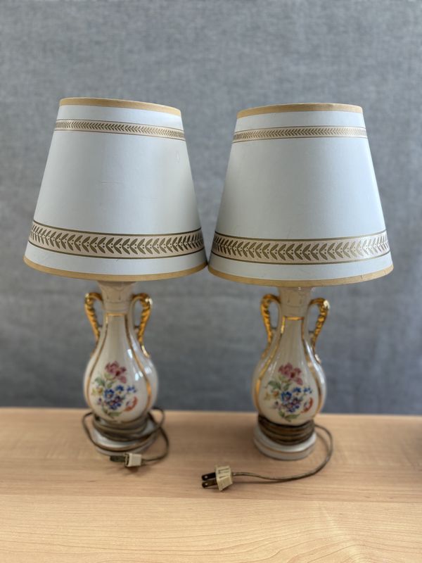 Ceramic. Vintage Lamps with Tole Shade and Floral Decoration. Set of Two. 16&quot;H