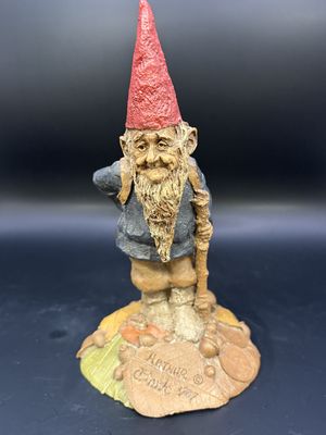 Sculpted Figure. USA. Tom Clark. Arthur. Old Gnome w/ Backpack &amp; Hiking Stick. 1987. 6.5"H