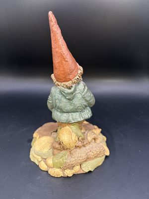 Sculpted Figure. USA. Tom Clark. Giovanni. Gnome Holding Seashells. 1984. Signed. 6.5"H