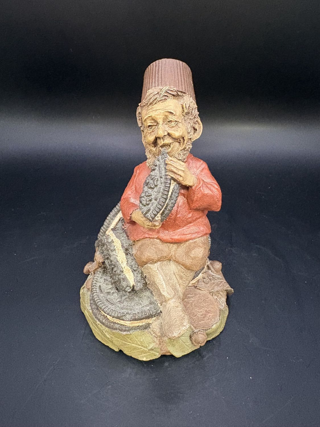 Sculpted Figure. USA. Tom Clark. Oreo. Signed. Gnome Eating an Oreo. 1986. 4.75&quot;H