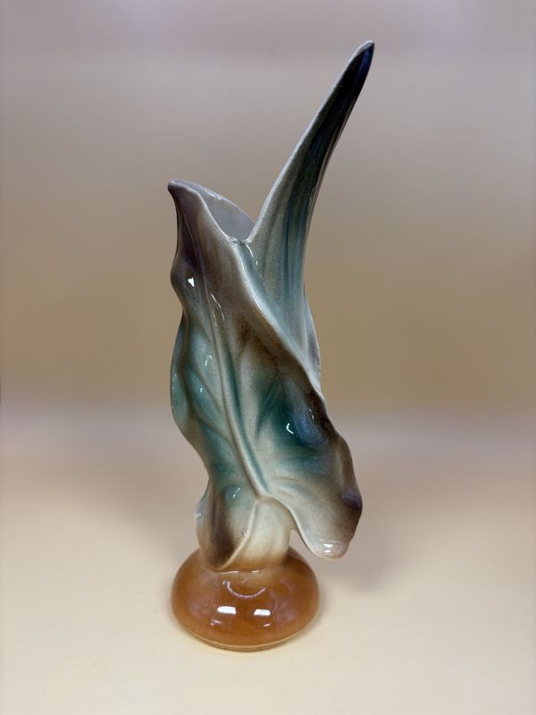Ceramic. USA. Shawnee Pottery. Banana Leaf Vase. 7.75&quot;H