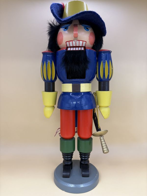 Nutcracker. Germany. Erzgebirgische. Musketeer. 12.5&quot;H