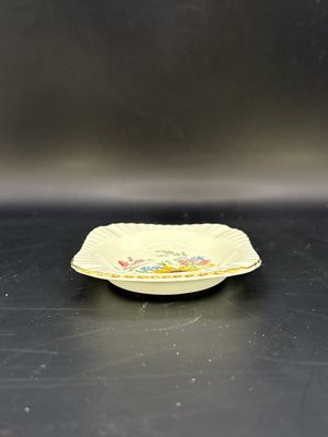 Porcelain. England. Royal Windsor. Trinket Dish / Tea Bag Holder (Sunflower)