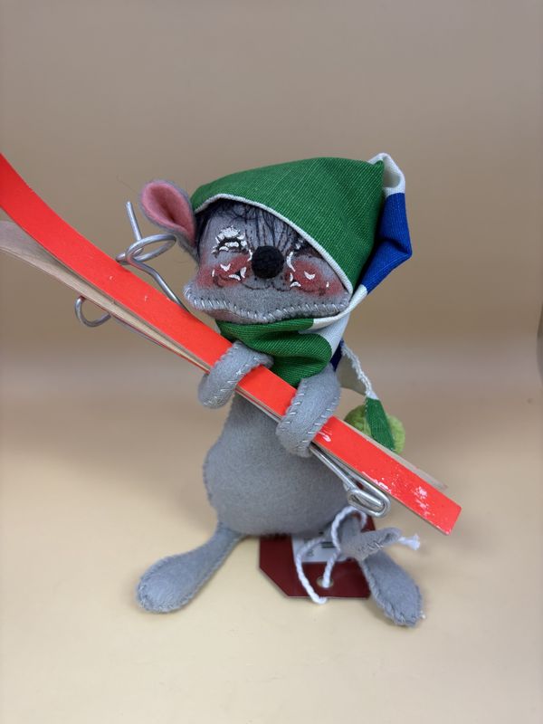 Doll. USA. Annalee. Skier. 1970. 6.5&quot;H
