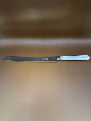 Flatware. USA. Kirk &amp; Matz Ltd. Cake Knife w/Pearlized Handle. Vintage. 12.5"L