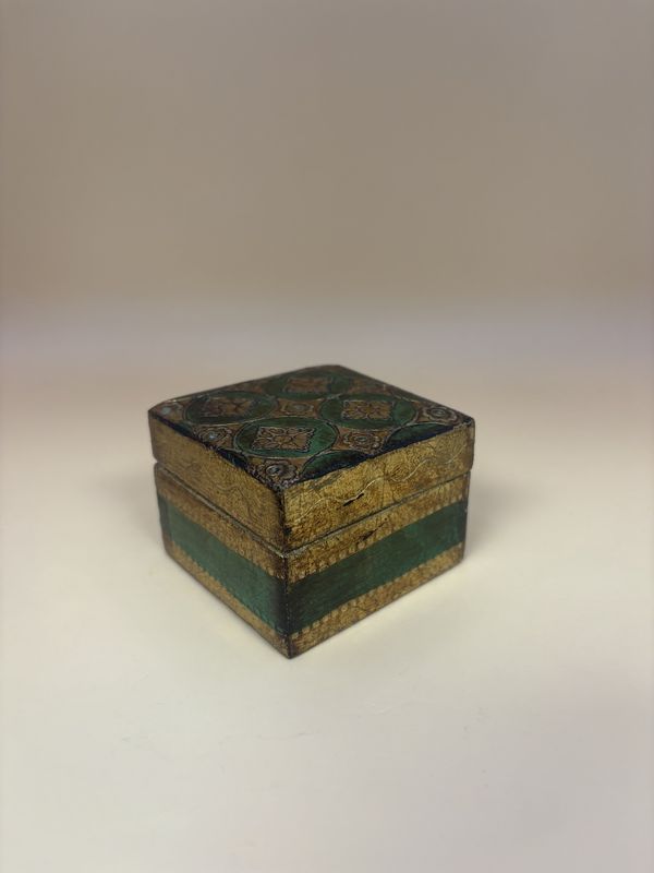 Wood. Italy. Trinket Box. Square. Hinged Top. Green and Gold. 2.5&quot;W.
