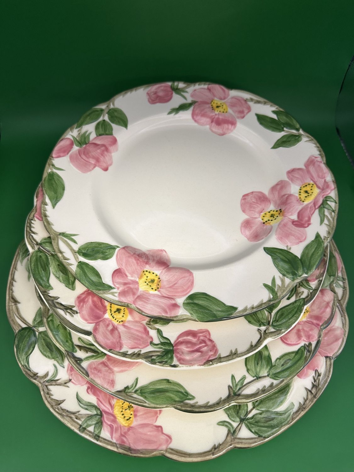 Dinnerware Set. USA. Franciscan. Desert Rose. 3-Piece Set (1 Dinner Plate + 2 Salad Plates)