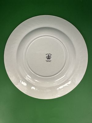Porcelain. England. Royal Crown Staffordshire.  Plate with Violets. Gold Rim. 8"W