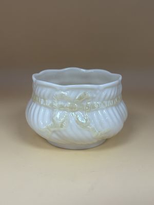 Porcelain. Ireland. Belleek. Sugar Bowl/Creamer with Yellow Ribbon.  1926-1946. 3.5"W