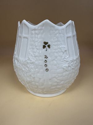 Porcelain. Ireland. Belleek. Event Giftware 2000 Piece [10th Mark: 2000]