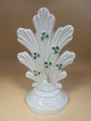 Porcelain. Ireland. Belleek. Spill Vase. Shamrock Design. 6.5"H [7th Mark/Gold: 1980-1992]