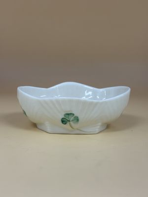 Porcelain. Ireland. Belleek. Salt Cellar. Shamrock. 3.25"L  [7th Mark/Gold: 1980-1992]