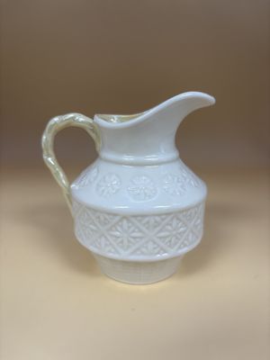 Porcelain. Ireland. Belleek. Sugar Bowl &amp; Creamer Set. Cleary Pattern. Luster Pearl Yellow [6th Mark/Green: 1965-1980]