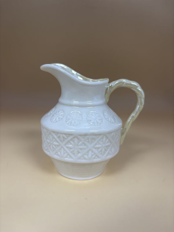 Porcelain. Ireland. Belleek. Sugar Bowl &amp; Creamer Set. Flower Circle. Star and Basket Pattern. 2 pieces. Luster Pearl Yellow [6th Mark/Green: 1965-1980]