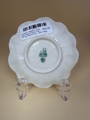Porcelain. Ireland. Belleek. Luster Pearl Yellow Flower Dish. 5"W [6th Mark/Green: 1965-1980]