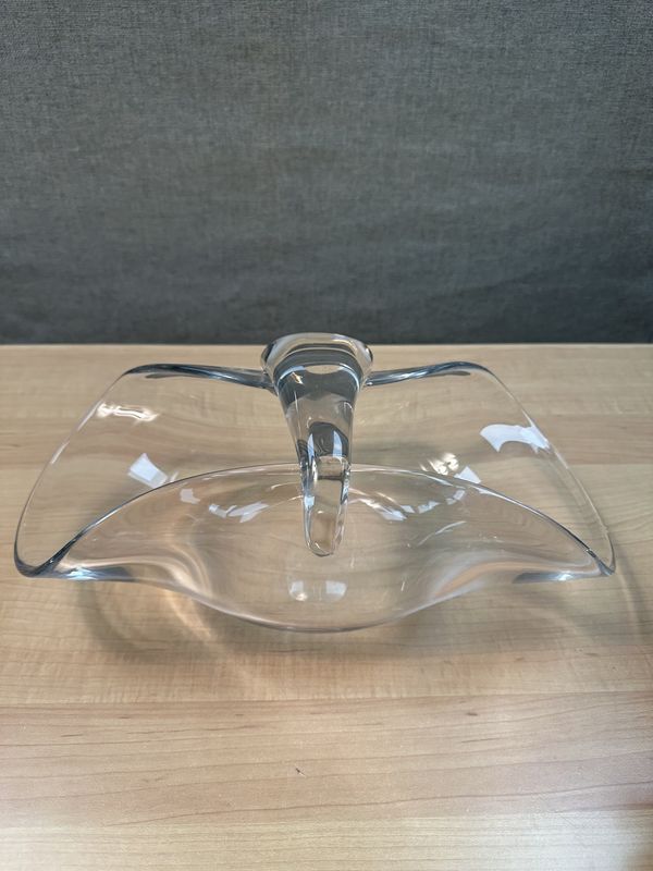 Glass. Heavyweight Handblown Open-sided Glass Basket. 13.25&quot;W