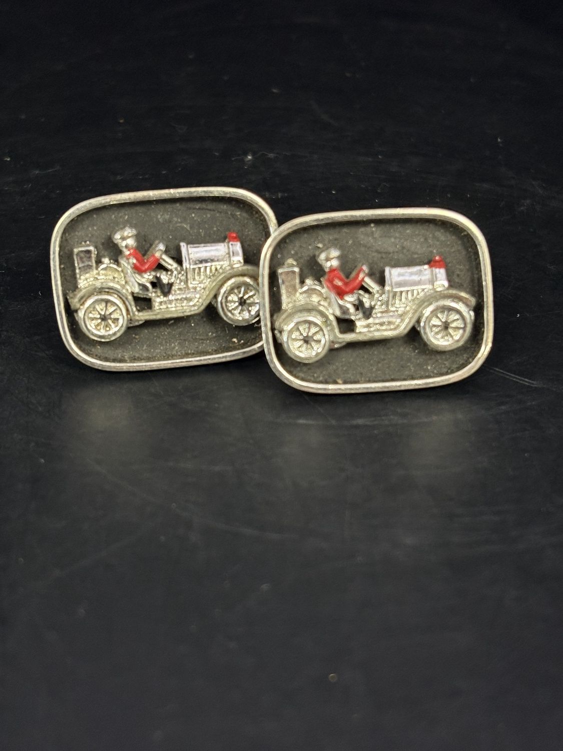 Jewelry. Cuff Links. USA. Swank. Black &amp; Silver Rectangular w/ a Classic Car &amp; Driver Design. Set of 2. 1.13&quot;W