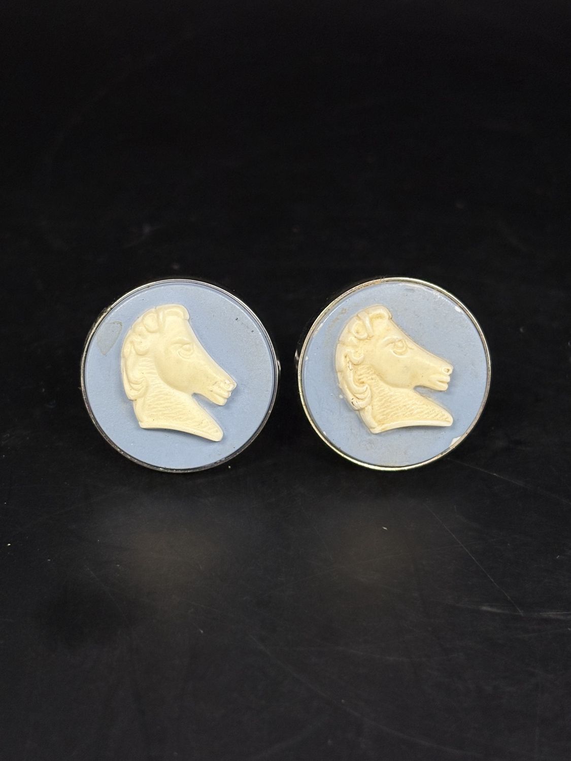 Jewelry. Cuff Links. Blue &amp; White Cameo Style Horse Head Design. Set of 2. 1960&#39;s. 1&quot;W