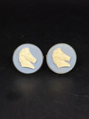 Jewelry. Cuff Links. Blue &amp; White Cameo Style Horse Head Design. Set of 2. 1960's. 1"W