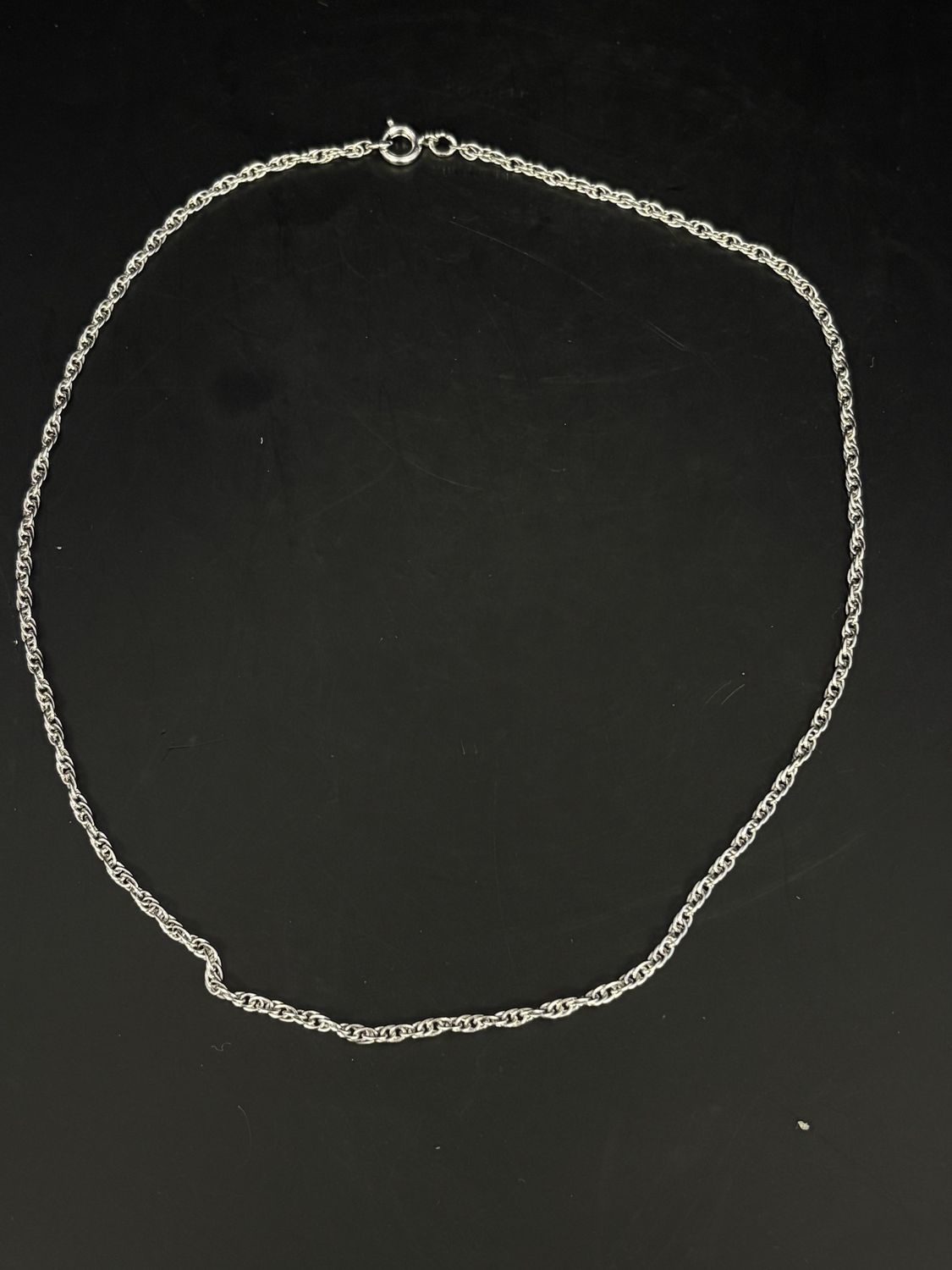 Jewelry. Necklace. Silver Tone Chain. 8&quot;L