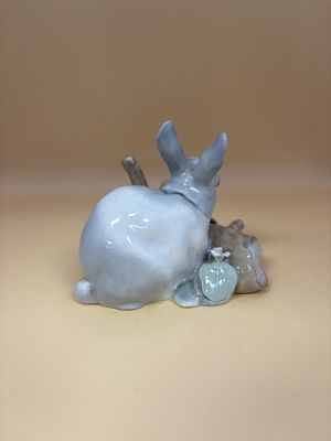 Figurine. Spain. Lladro. Rabbit. Gray. 3.5"H