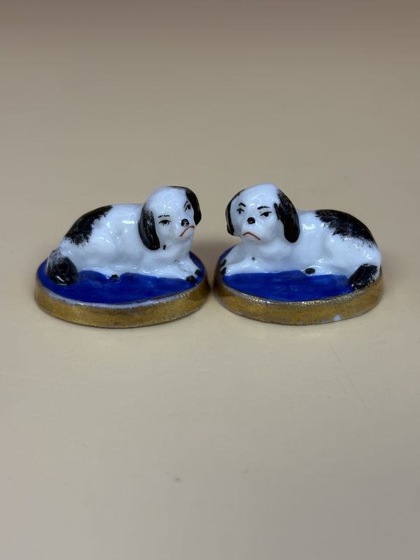 Porcelain. England. Chelsea Porcelain. Pair of 18th Century Dog Figures with Red Anchor (1752-1758). 1.25&#39;&#39;W