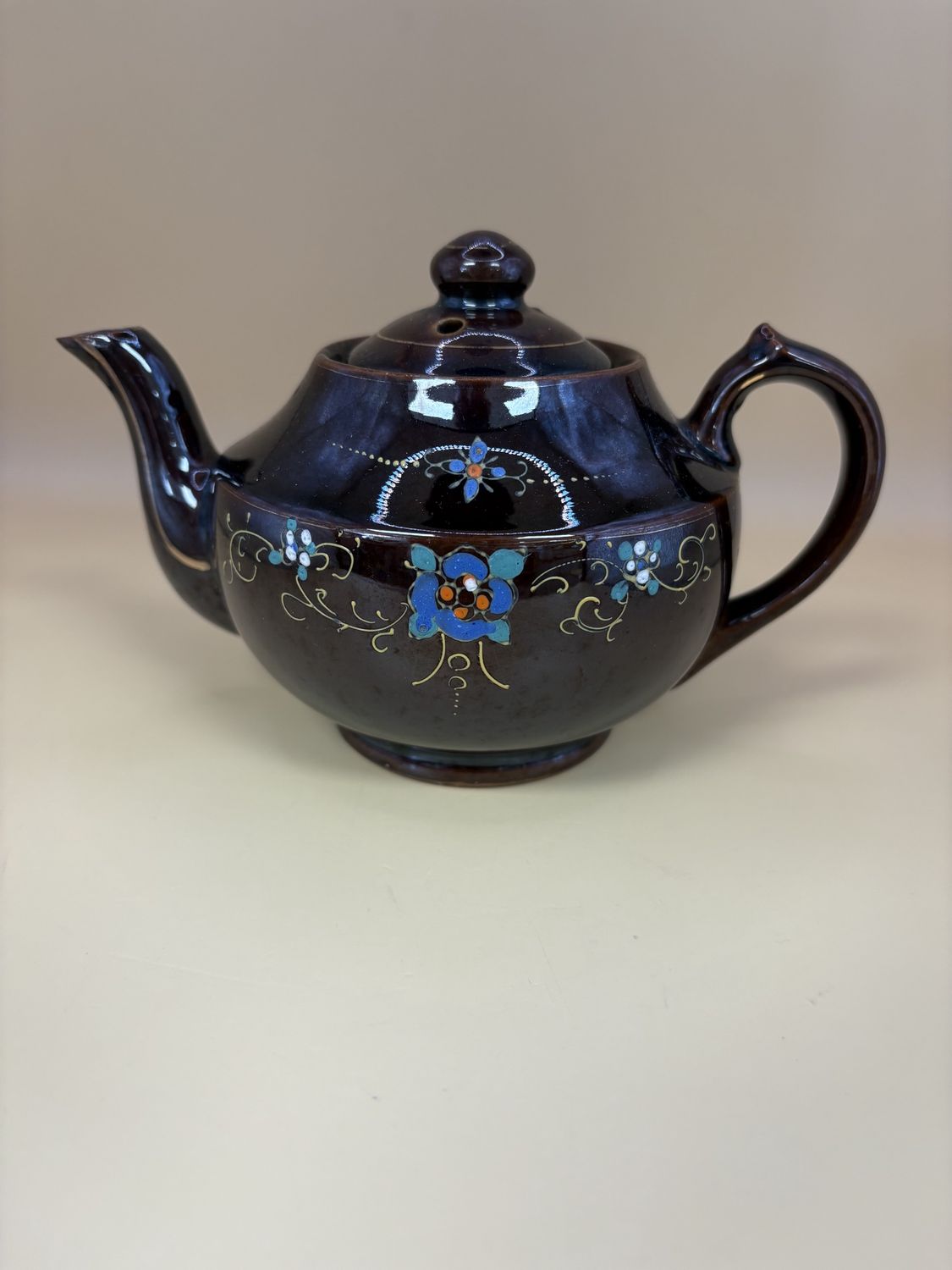 Ceramic. Japan. Mid-century Japanese Teapot. Brown w/Blue Flowers &amp; Gold Trim.  6.5&quot;W