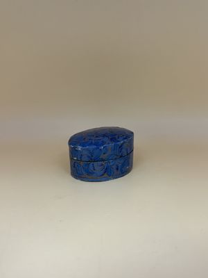 Wooden Pill Box. England. Oval Shape. Blue w/ Golden Flower Pattern. Lacquer Finish. 2.38"W
